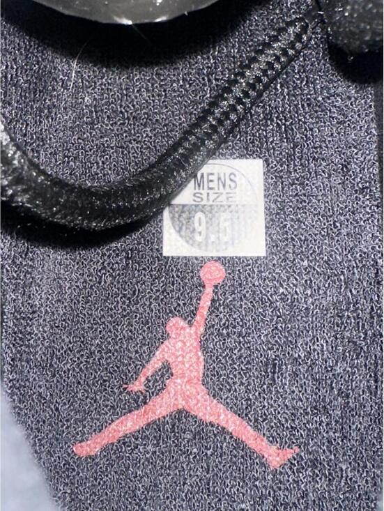 Nike Air Jordan 11 (XI) Retro 72-10 black/gym red/white high top sneakers Size 9 - Picture 10 of 10